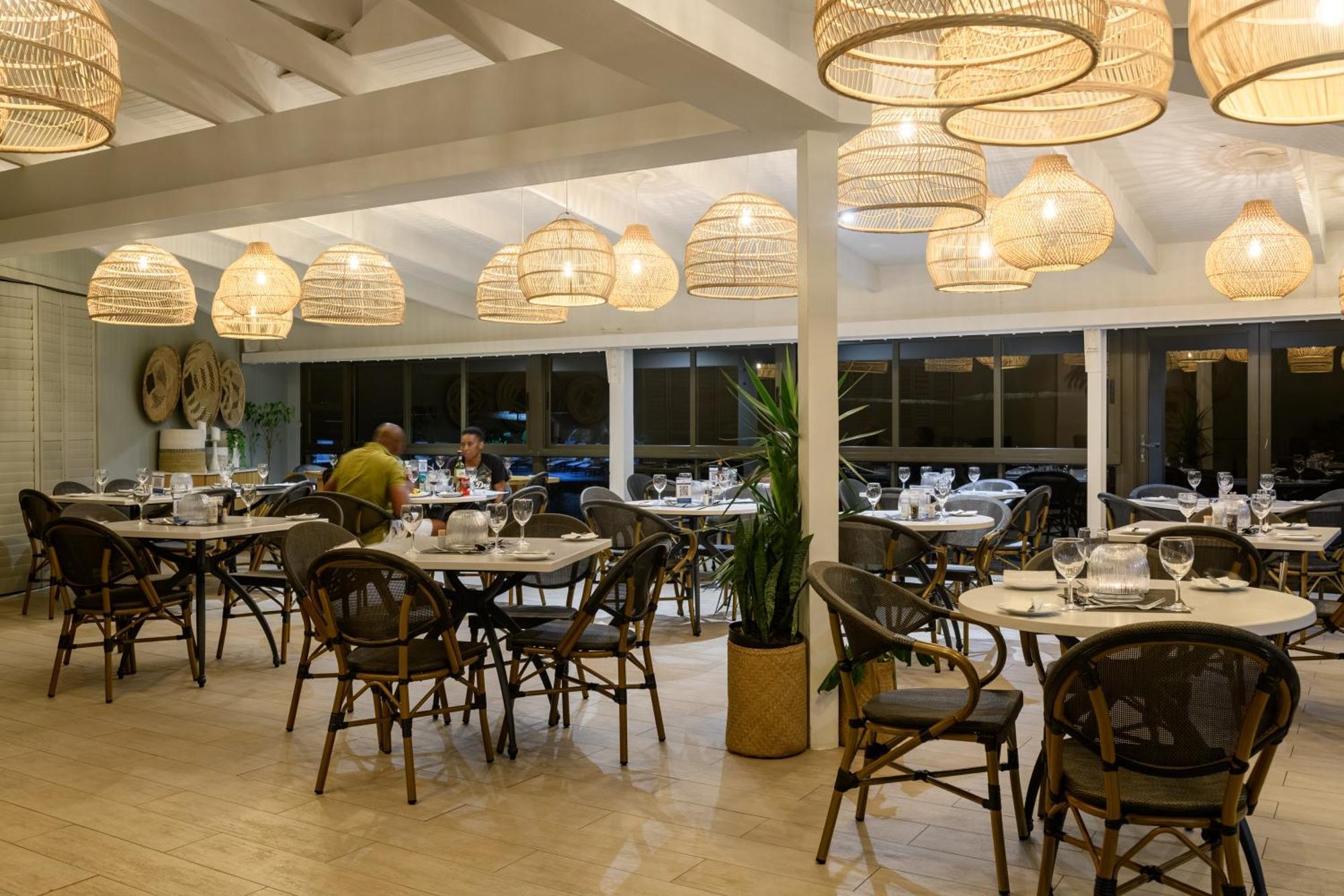 San Lameer Resort Hotel & Spa Саутбрум Экстерьер фото